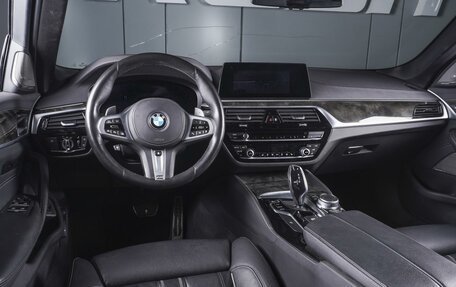 BMW 5 серия, 2019 год, 3 640 000 рублей, 6 фотография