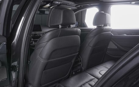 BMW 5 серия, 2019 год, 3 640 000 рублей, 11 фотография