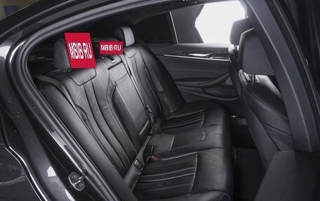 BMW 5 серия, 2019 год, 3 640 000 рублей, 7 фотография