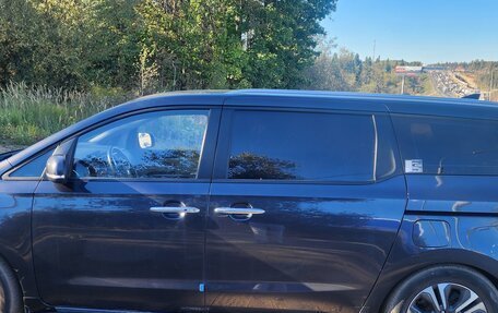 KIA Carnival III, 2020 год, 2 300 000 рублей, 4 фотография