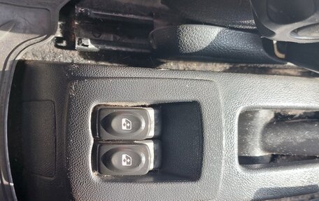 Renault Logan I, 2011 год, 480 000 рублей, 17 фотография