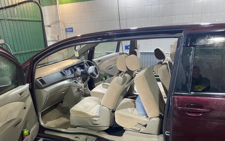 Toyota ISis I, 2006 год, 850 000 рублей, 8 фотография