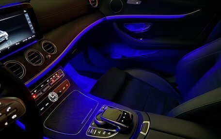 Mercedes-Benz E-Класс, 2018 год, 3 850 000 рублей, 29 фотография