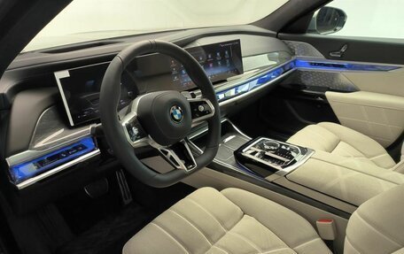 BMW 7 серия, 2025 год, 32 200 000 рублей, 16 фотография