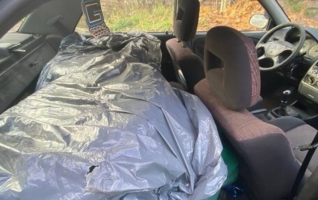 Mitsubishi Carisma I, 2001 год, 120 000 рублей, 7 фотография