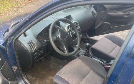 Mitsubishi Carisma I, 2001 год, 120 000 рублей, 5 фотография