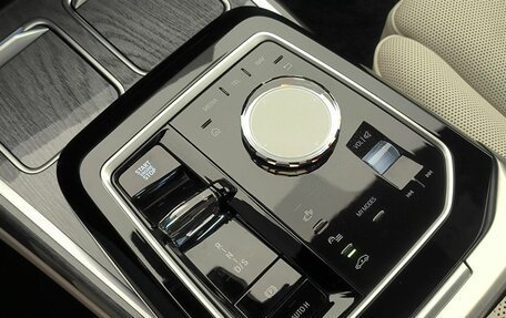 BMW 7 серия, 2025 год, 32 200 000 рублей, 14 фотография