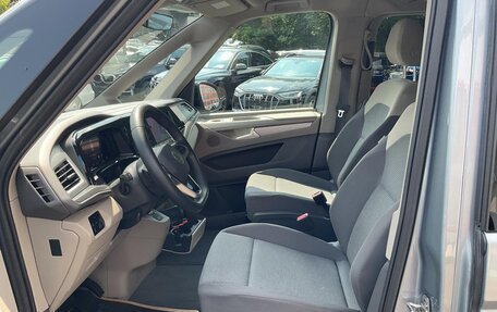 Volkswagen Multivan, 2022 год, 4 750 000 рублей, 19 фотография