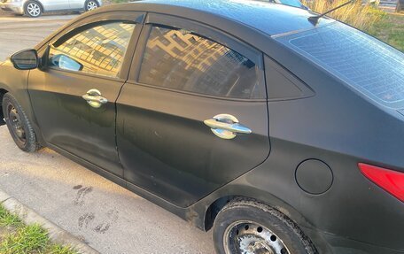 Hyundai Solaris II рестайлинг, 2012 год, 480 000 рублей, 2 фотография