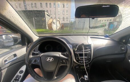 Hyundai Solaris II рестайлинг, 2012 год, 480 000 рублей, 4 фотография