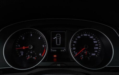 Volkswagen Passat B8 рестайлинг, 2015 год, 1 154 000 рублей, 19 фотография