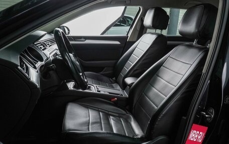 Volkswagen Passat B8 рестайлинг, 2015 год, 1 154 000 рублей, 10 фотография