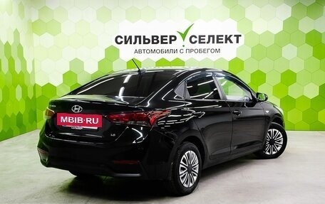Hyundai Solaris II рестайлинг, 2018 год, 1 000 000 рублей, 2 фотография