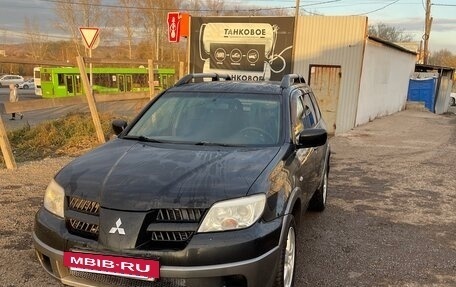 Mitsubishi Outlander III рестайлинг 3, 2005 год, 980 000 рублей, 5 фотография