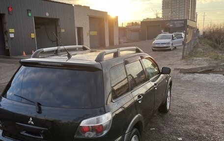 Mitsubishi Outlander III рестайлинг 3, 2005 год, 980 000 рублей, 3 фотография