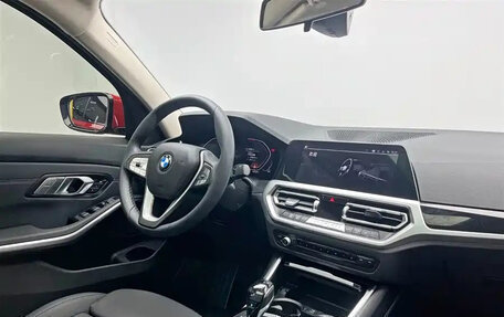 BMW 3 серия, 2021 год, 2 690 000 рублей, 14 фотография