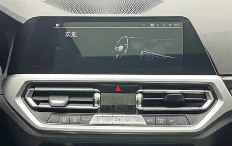 BMW 3 серия, 2021 год, 2 690 000 рублей, 15 фотография