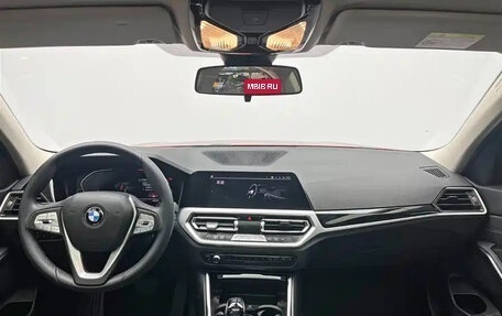 BMW 3 серия, 2021 год, 2 690 000 рублей, 13 фотография