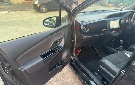 Toyota Vitz, 2019 год, 800 125 рублей, 23 фотография