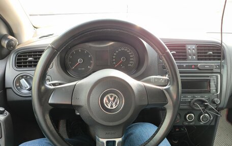 Volkswagen Polo VI (EU Market), 2012 год, 642 000 рублей, 23 фотография