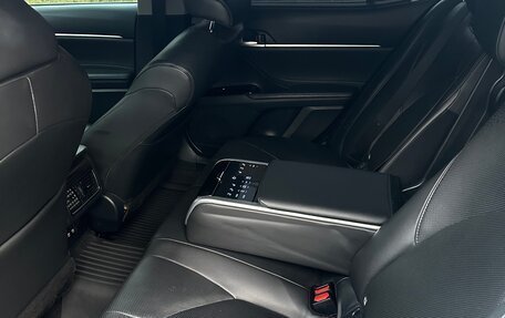 Toyota Camry, 2018 год, 3 000 000 рублей, 17 фотография