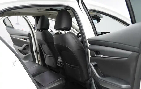 Mazda 3, 2021 год, 1 590 000 рублей, 4 фотография