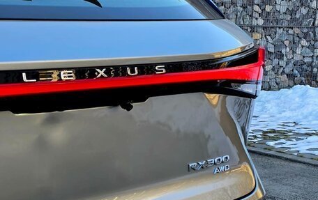 Lexus RX IV рестайлинг, 2025 год, 7 350 000 рублей, 6 фотография