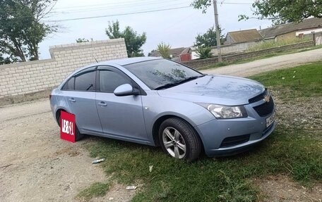 Chevrolet Cruze II, 2010 год, 570 000 рублей, 2 фотография