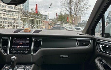 Porsche Macan I рестайлинг, 2018 год, 3 299 000 рублей, 31 фотография