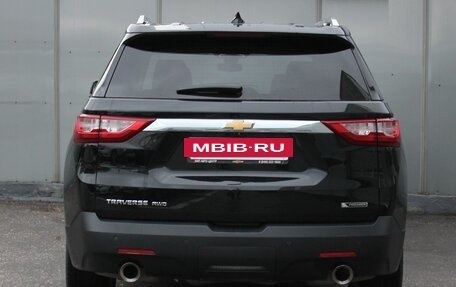 Chevrolet Traverse II, 2018 год, 2 400 000 рублей, 7 фотография