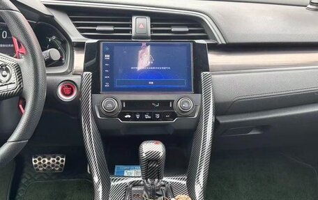 Honda Civic IX, 2021 год, 1 350 000 рублей, 10 фотография