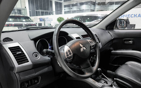 Mitsubishi Outlander III рестайлинг 3, 2011 год, 1 099 000 рублей, 20 фотография