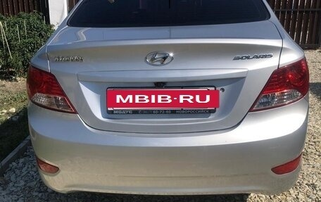 Hyundai Solaris II рестайлинг, 2014 год, 860 000 рублей, 2 фотография