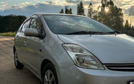 Toyota Prius, 2004 год, 340 000 рублей, 2 фотография