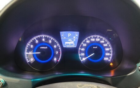 Hyundai Solaris II рестайлинг, 2013 год, 550 000 рублей, 13 фотография