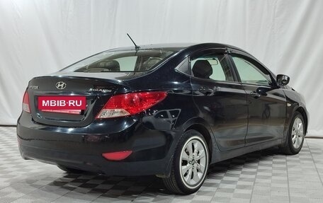 Hyundai Solaris II рестайлинг, 2013 год, 550 000 рублей, 5 фотография