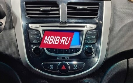 Hyundai Solaris II рестайлинг, 2013 год, 550 000 рублей, 16 фотография