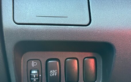 Mitsubishi Outlander III рестайлинг 3, 2010 год, 1 100 000 рублей, 16 фотография