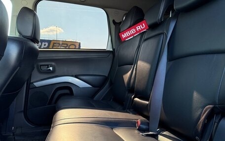 Mitsubishi Outlander III рестайлинг 3, 2010 год, 1 100 000 рублей, 23 фотография