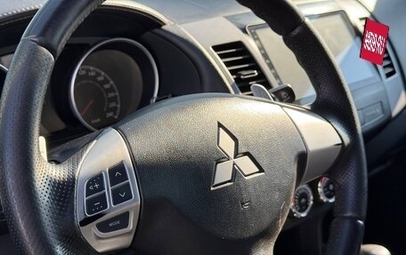 Mitsubishi Outlander III рестайлинг 3, 2010 год, 1 100 000 рублей, 20 фотография