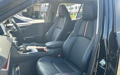 Toyota RAV4, 2022 год, 2 598 000 рублей, 13 фотография