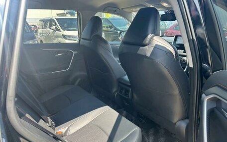 Toyota RAV4, 2022 год, 2 598 000 рублей, 15 фотография