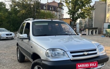 Chevrolet Niva I рестайлинг, 2004 год, 370 000 рублей, 3 фотография