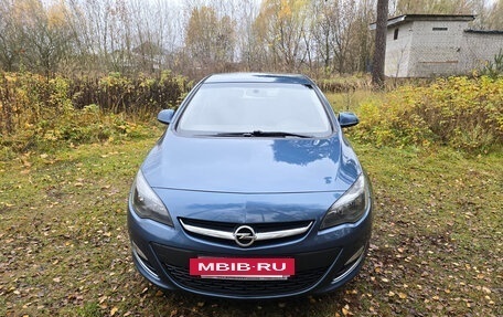 Opel Astra J, 2013 год, 655 000 рублей, 3 фотография