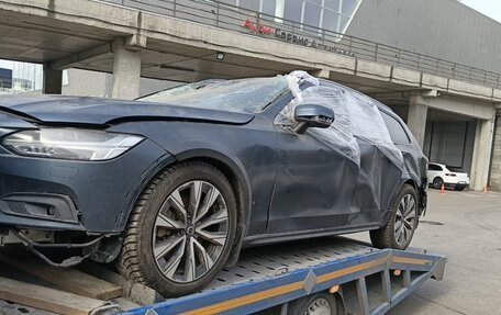 Volvo V90 Cross Country I рестайлинг, 2021 год, 3 500 000 рублей, 2 фотография