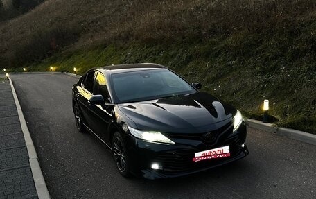 Toyota Camry, 2018 год, 2 400 000 рублей, 1 фотография