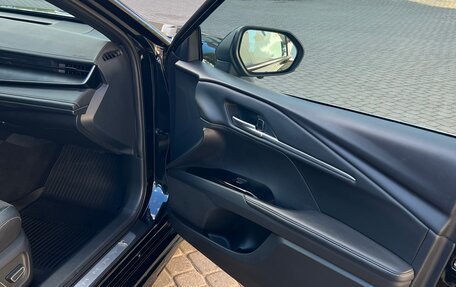 Toyota Camry, 2024 год, 3 820 000 рублей, 10 фотография