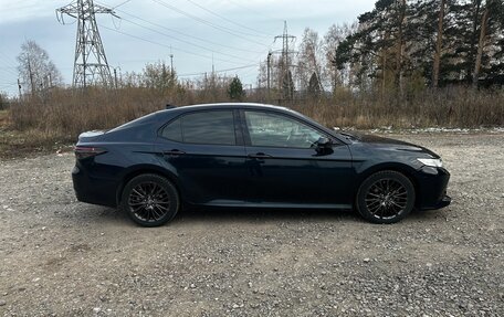 Toyota Camry, 2018 год, 2 400 000 рублей, 6 фотография