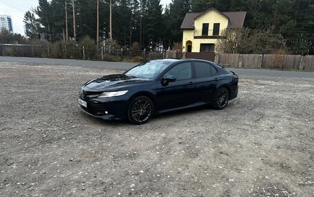 Toyota Camry, 2018 год, 2 400 000 рублей, 3 фотография