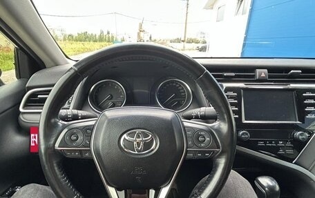 Toyota Camry, 2018 год, 2 400 000 рублей, 17 фотография